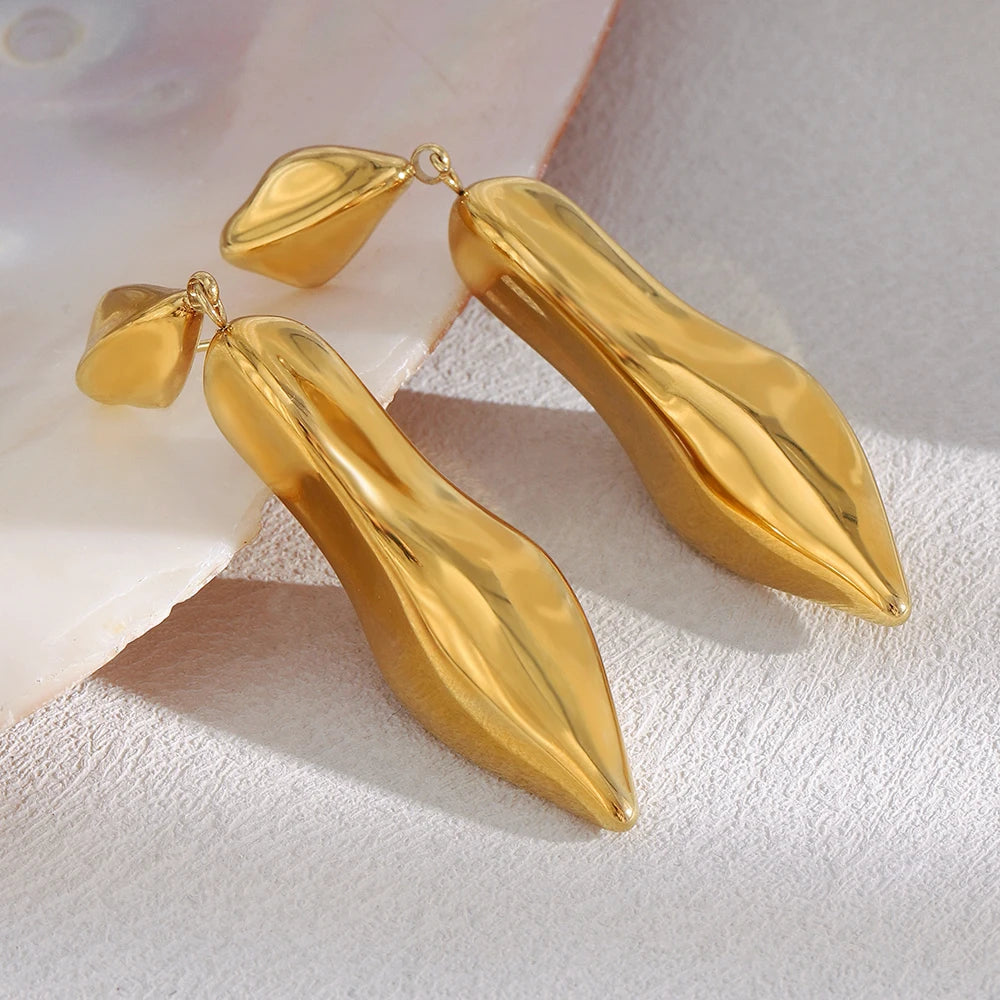 Mini Gold High Heel Drop Earrings — supplier angle 1