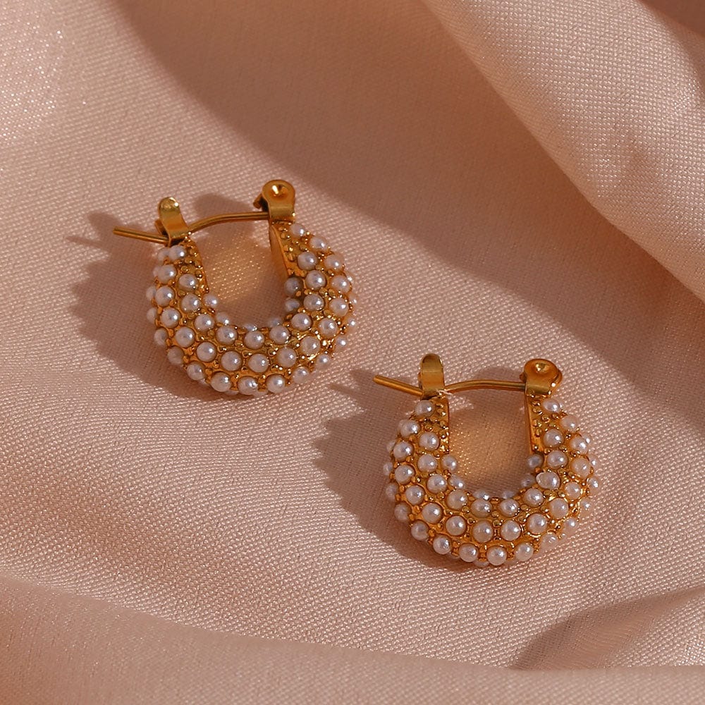 Pearl Cluster Huggies   <br> ⭐⭐⭐⭐⭐(111)