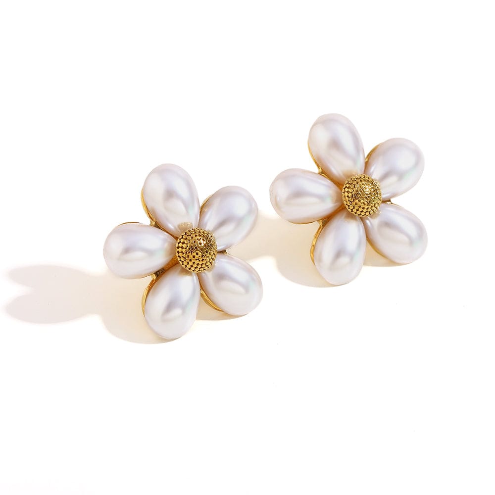 Vintage Pearl Blossom Studs   <br> ⭐⭐⭐⭐⭐(123)