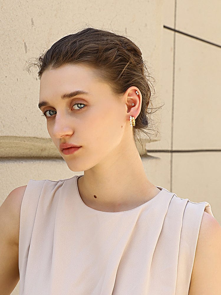 Gold Pearl Hoop Earrings   <br> ⭐⭐⭐⭐⭐(153)
