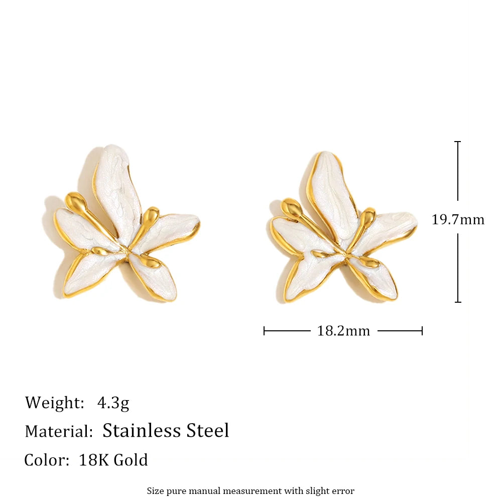 Gold & Pearl Flower Studs — dimensions