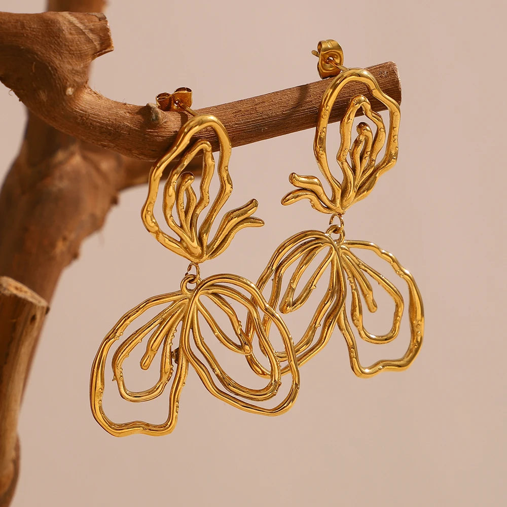 Golden Abstract Bloom Earrings — supplier angle 1