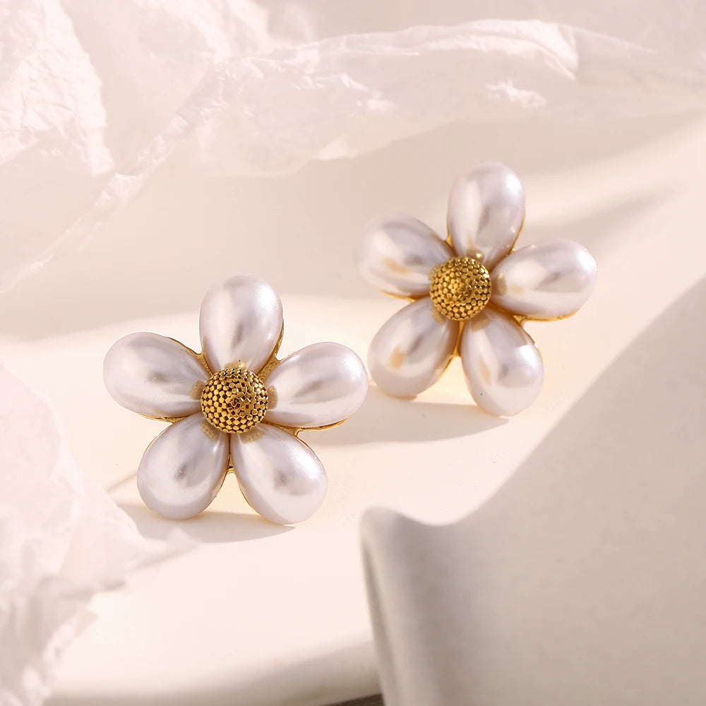 Vintage Pearl Blossom Studs — supplier angle 1